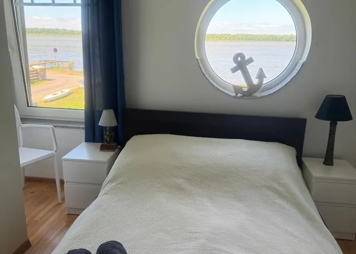 Nowecin Nyaraló Łeba